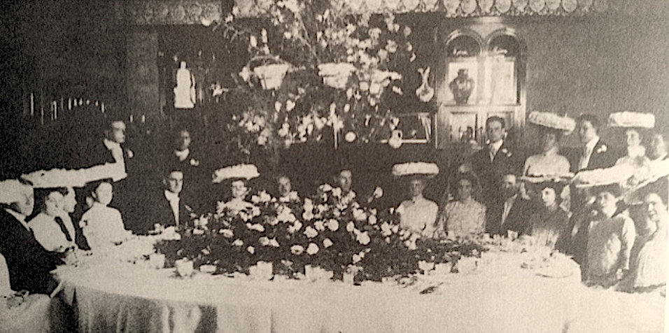 A wedding party c.1890. I want one of those hats...