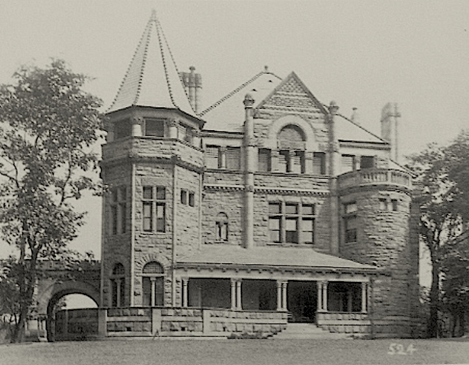 In heavy Richardsonian Romanesque style, the Everett Mansion existed until 1940, when it was finally demolished. An empty parking lot is on the site today.