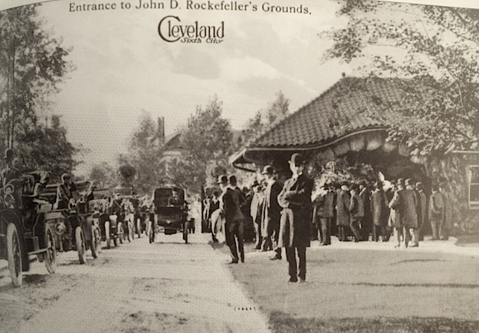 The entrance to the Rockefeller Forest Hill Estate: crowds would line the entrance daily to catch a glimpse of the famous man returning home.